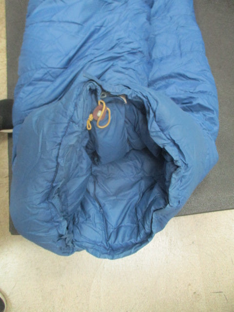Load image into Gallery viewer, Used North Face Camping Sleep Bag
