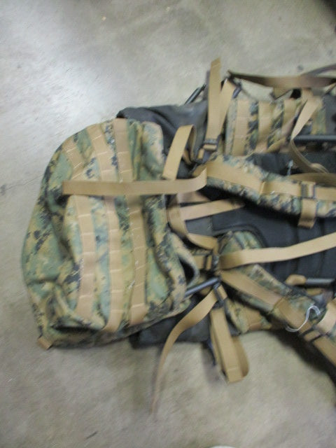 Load image into Gallery viewer, Used Arc'teryx Large Camo Tactical Backpack
