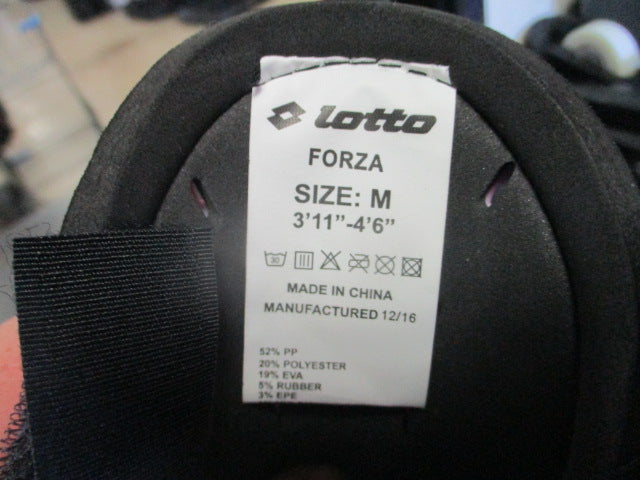 Load image into Gallery viewer, Used Lotto Youth Medium 3'11" - 4'6" Soccer Shin Guards
