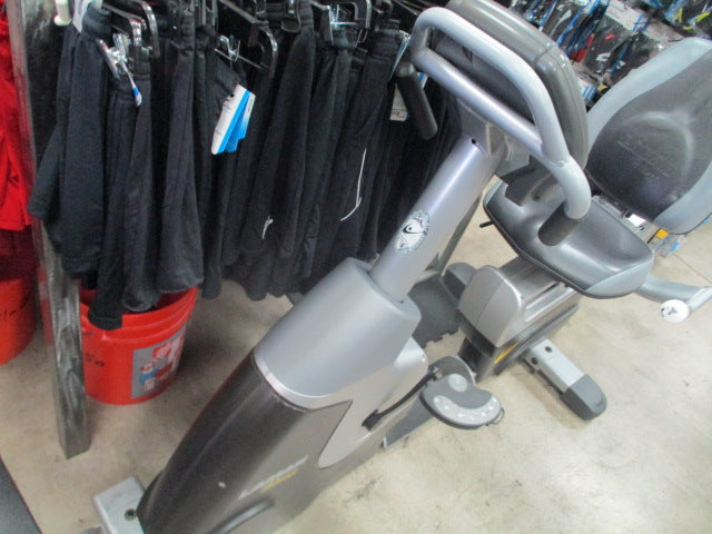 Load image into Gallery viewer, Used Lamar Fitness Recumbent Bike
