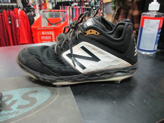 Used New Balance Size 6 Baseball Cleats