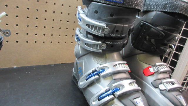 Load image into Gallery viewer, Used Tecnica Entry X 7 Ski Boots - Size 23.0-23.5
