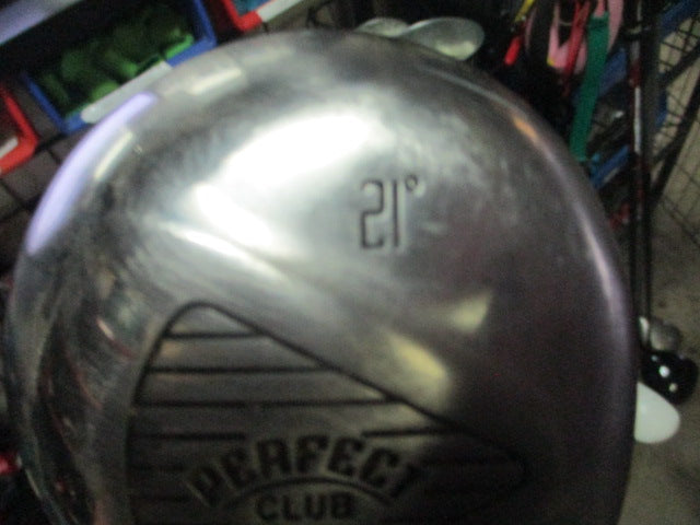 Load image into Gallery viewer, Used Perfect Club RH 21 Deg HYBRID
