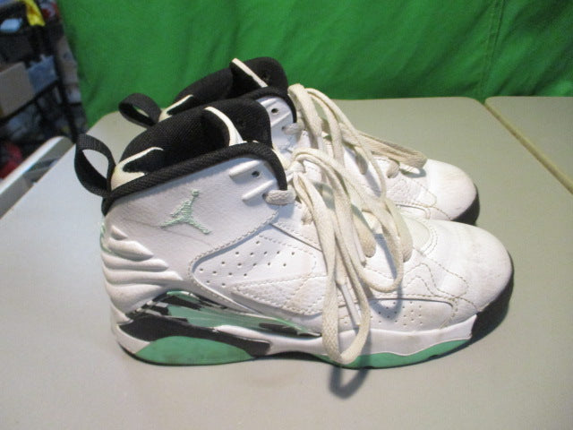 Load image into Gallery viewer, Used Jordan MVP White Green Glow Youth 1 Basketball Shoes
