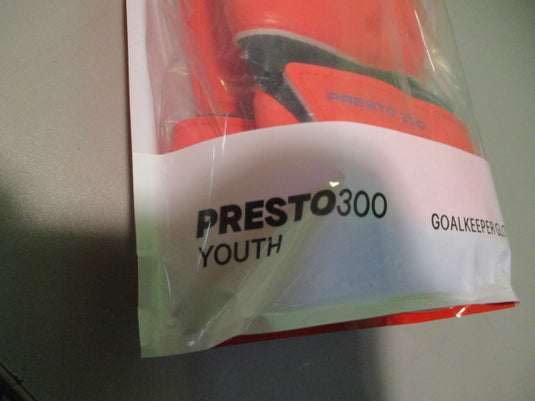 Lotto Presto 300 Youth Size 6 Goalie Gloves