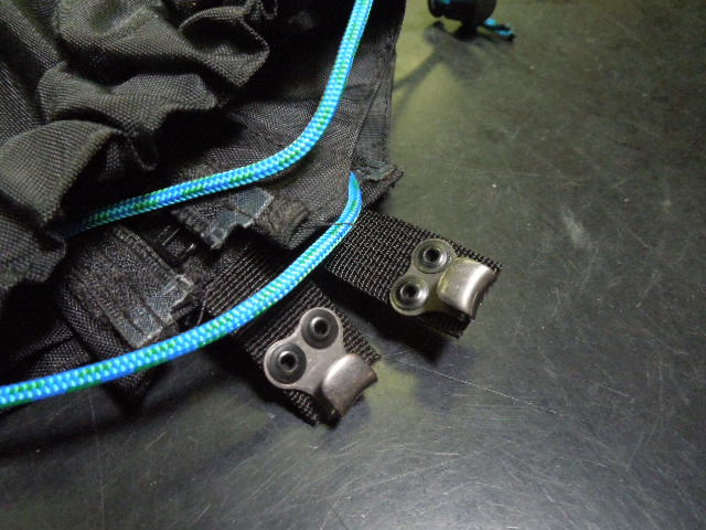 Load image into Gallery viewer, Used Equinox LTD Cold Winter Gaiters
