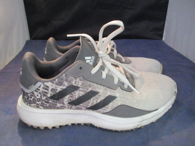 Load image into Gallery viewer, Used Adidas Golf Shoes Kids Size 4.5
