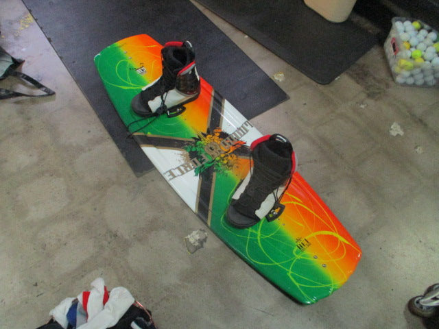 Load image into Gallery viewer, Used Liquid Force Watson LTD Wakeboard with LF Boots and Bindings 139cm
