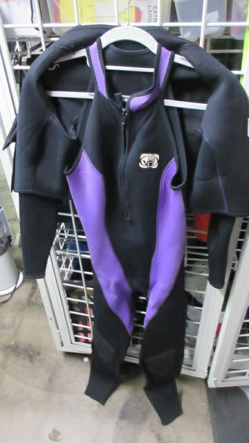 Load image into Gallery viewer, Used Body Glove Bad Betty 2 Piece Wet Suit Womens Size 5/6
