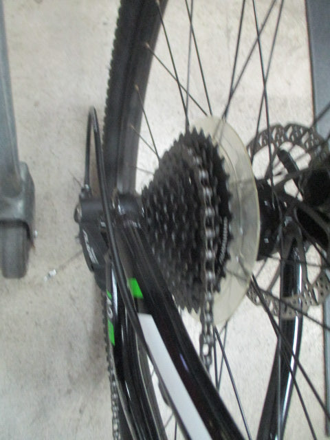 Load image into Gallery viewer, Used Fuji One .5 27 Speed 27.5&quot; Mountain Bike

