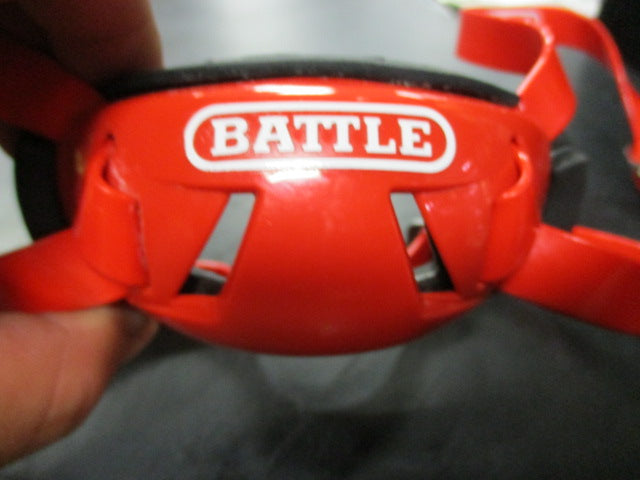 Load image into Gallery viewer, Used Battle Size Youth Football Chin Strap
