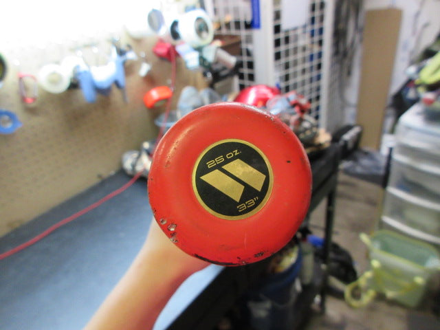 Load image into Gallery viewer, Used Worth AMP 33" -8 USSSA Slowpitch Softball Bat
