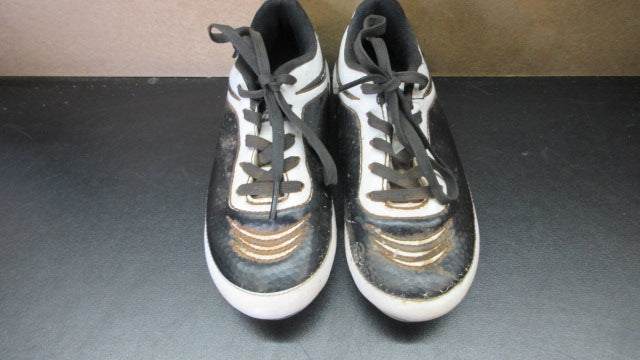 Load image into Gallery viewer, Used Vizari Soccer Cleats - Size Youth 11.5
