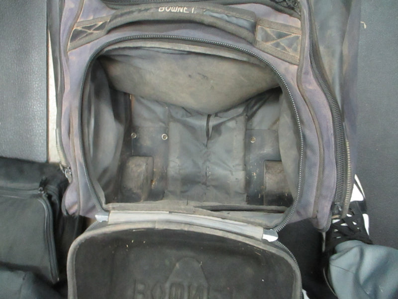 Load image into Gallery viewer, Used Bownet Commander Catchers Equipment Wheeled Bag - Has Wear
