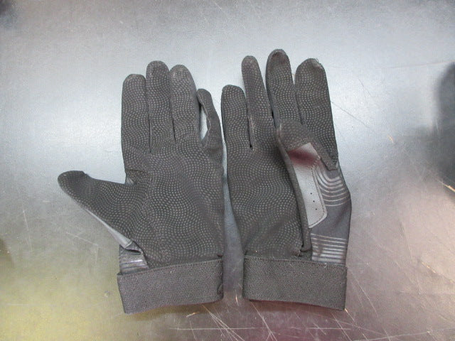 Load image into Gallery viewer, Used Under Armour Baseball Gloves - Youth Large
