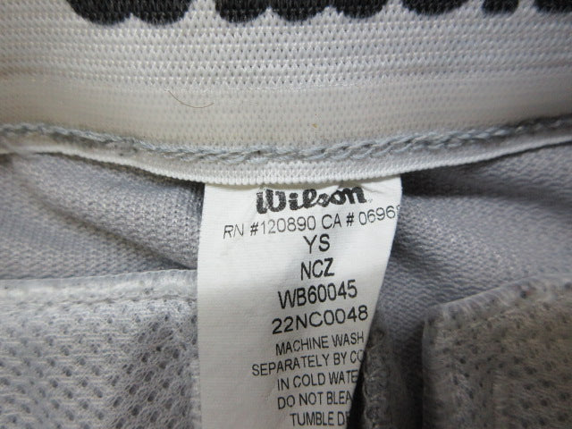 Load image into Gallery viewer, Used Wilson Knicker Baseball Pants - Size Youth Small
