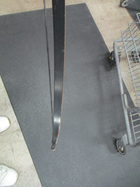 Load image into Gallery viewer, Used Bearcat KM22754 AMO 60" Archery Bow - RH
