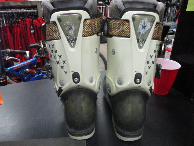 Load image into Gallery viewer, Used Dolomite Perfecta XC 10 Size 7-7.5 Downhill Ski Boots
