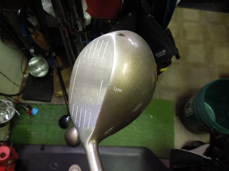 Load image into Gallery viewer, Used Lynx Crystal Cat 10pc Right Hand Ladies Golf Club Set
