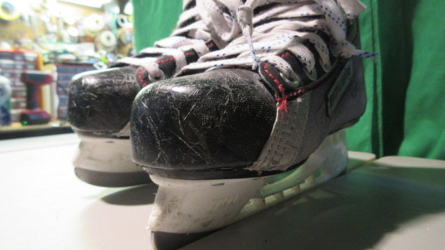 Load image into Gallery viewer, Used Bauer Kids Vapor 12.5K Hockey Skates (Worn)
