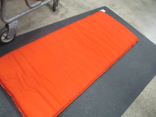 Load image into Gallery viewer, Used Therm a Rest Original Self Inflating Sleeping Pad
