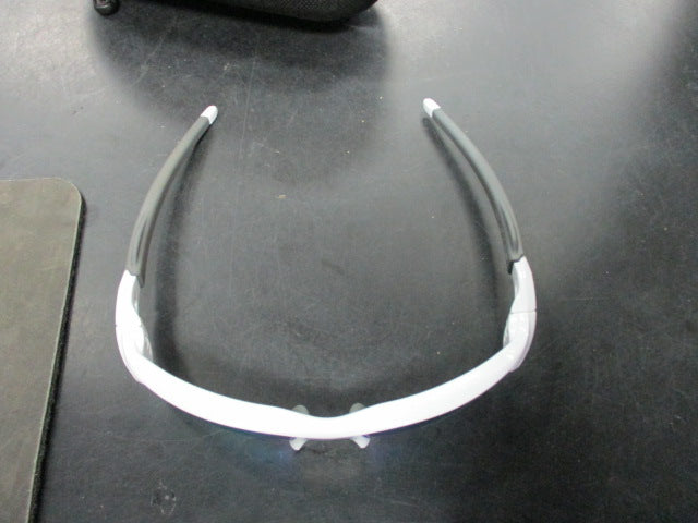 Load image into Gallery viewer, Used Oakley Flak XS Youth Sunglasses
