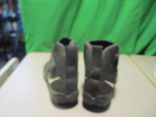 Used  Nike Cleats Size 4.5y Velcro Black