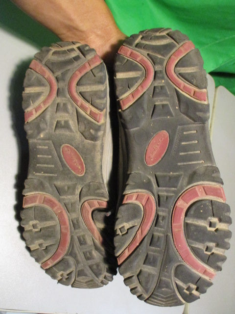 Load image into Gallery viewer, Used Hiking Shoes Size 8
