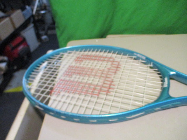 Load image into Gallery viewer, Used Wilson Advantage 95 27&quot; Tennis Racquet
