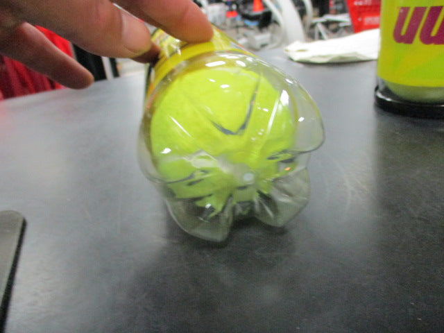 Load image into Gallery viewer, Used Penn Court 1 Pack Of 3 Tennis Balls
