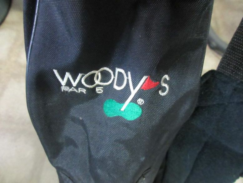 Load image into Gallery viewer, Used Woody&#39;s 5 Par Travel Soft Golf Bag - small wear
