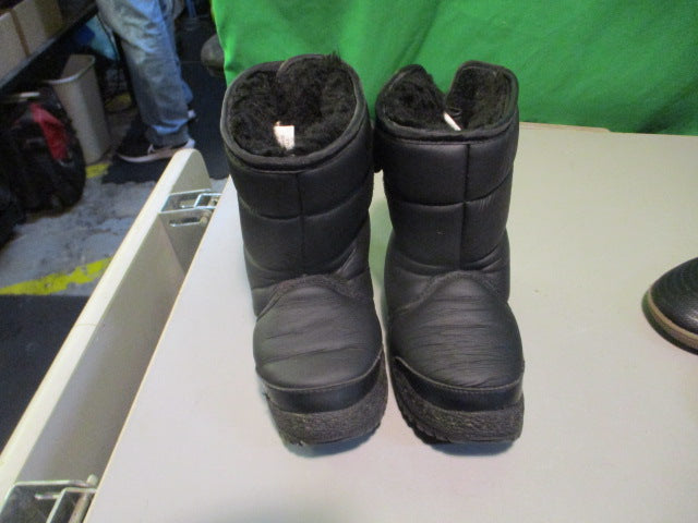 Load image into Gallery viewer, Used Khombu Toddler Size 5 Winter Boots
