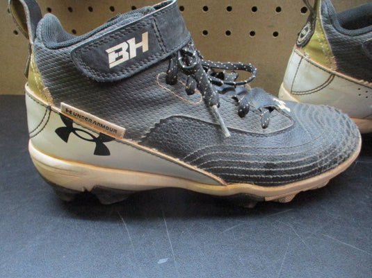 Used Under Armour Youth Harper 7 Mid RM Baseball Cleats - Size Youth 3.5