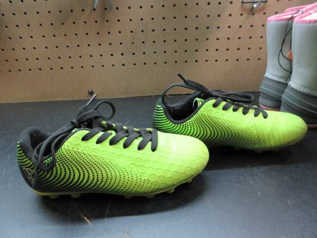 Load image into Gallery viewer, Used Vizari Stealth FG Soccer Cleats - Youth 2
