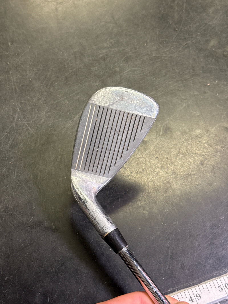 Load image into Gallery viewer, Used Wilson Ultra Right Hand 7 Iron
