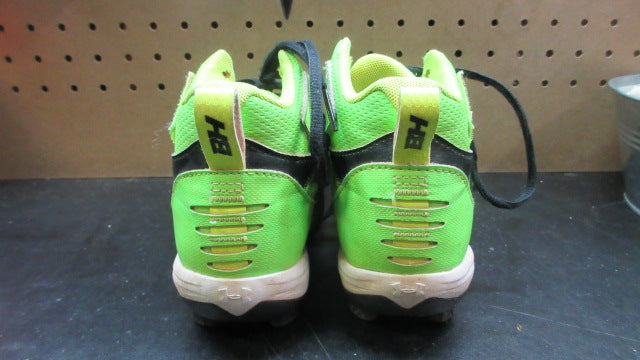 Load image into Gallery viewer, Used Under Armour Mens Harper 6 Low ST Baseball Cleats - Size Youth 2.5
