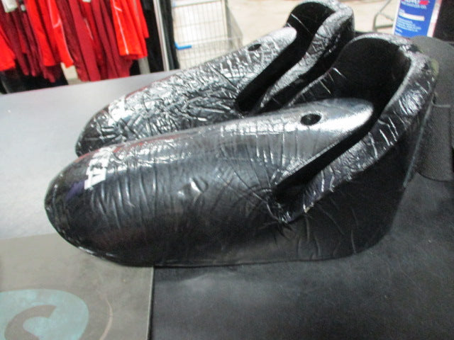 Load image into Gallery viewer, Used ATA Size Medium Foot Protector
