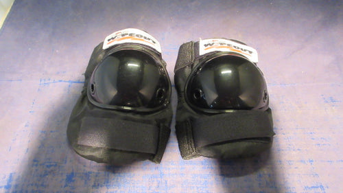 Used Wipe Out Elbow Pads Youth Size Medium