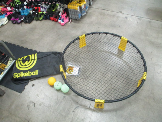 Used Spikeball Set - Includes 3 Balls
