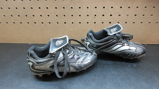 Load image into Gallery viewer, Used Vizari Soccer Cleats - Size 8
