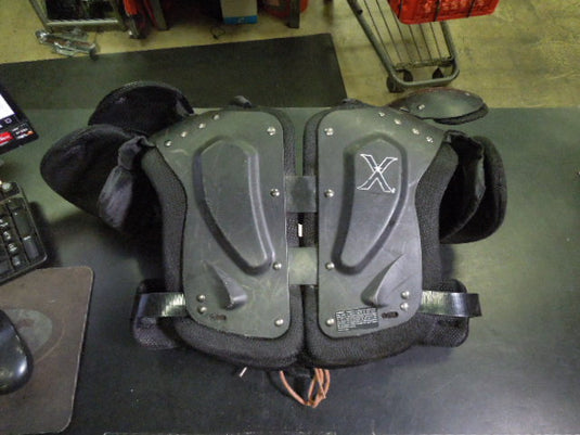 Used Xenith XFlexion Flyte Football Shoulder Pads Size Medium
