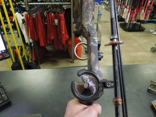 Used Golden Eagle Carbine Hawk Adv Xt Wheel RH Compound Bow