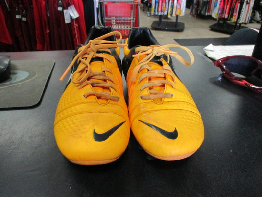 Used Nike CTR 360 Maestri III FG SE Sonic Size 7 Cleats (Front Has Damage)