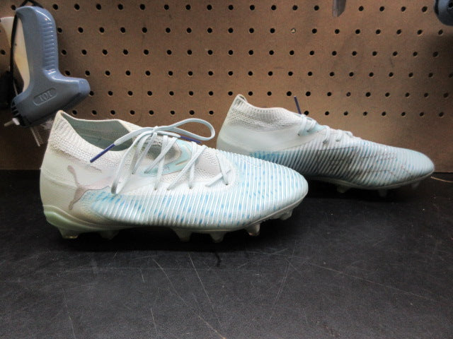 Load image into Gallery viewer, Used Puma Future 8 Match Light Up FG/ AG Soccer Cleats - Size 5.5
