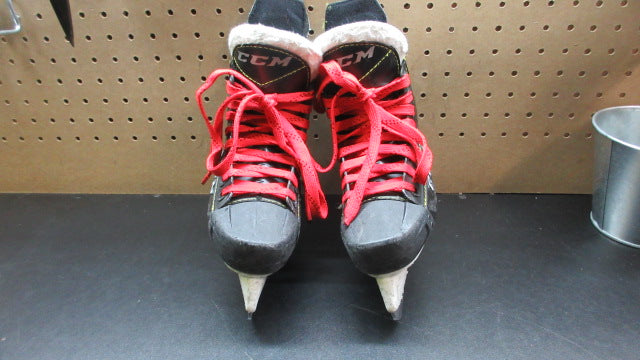 Load image into Gallery viewer, Used CCM Tacks 9350 Hockey Skates - Size 1

