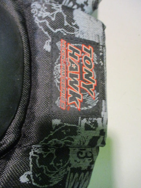 Load image into Gallery viewer, Used Tony Hawk Huck Jam Series Adult Skating Knee Pads
