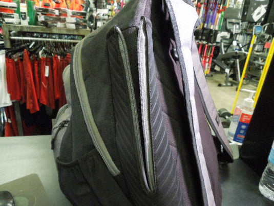 Used Demarini OG Voodoo BB SB Bat Backpack 1 Zipper Missing