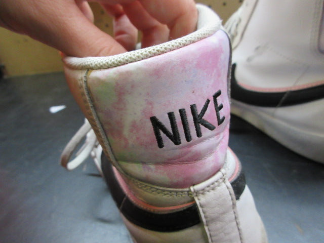 Load image into Gallery viewer, Used Nike Blazer Mid 77 Sneakers - Size Youth 6.5
