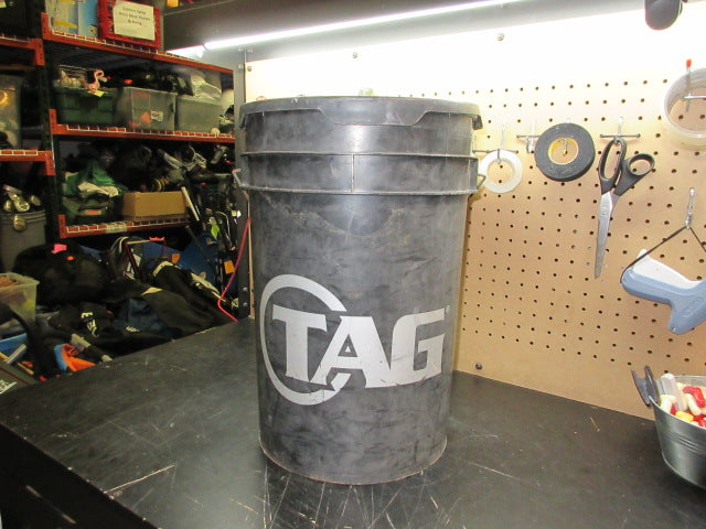 Load image into Gallery viewer, Used Tag Ball Bucket
