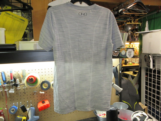 Load image into Gallery viewer, Used Under Armour T-shirt - Size Small
